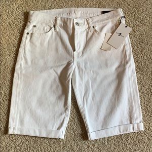 NWT 7 For All Mankind White Bermuda Shorts 27